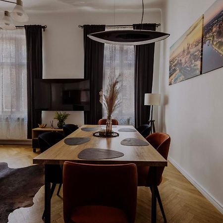 Golden Pearl - Main Square, 100 Sqm, 4 Rooms Kraków Exteriör bild