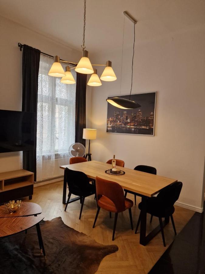 Golden Pearl - Main Square, 100 Sqm, 4 Rooms Kraków Exteriör bild