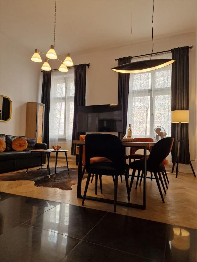 Golden Pearl - Main Square, 100 Sqm, 4 Rooms Kraków Exteriör bild