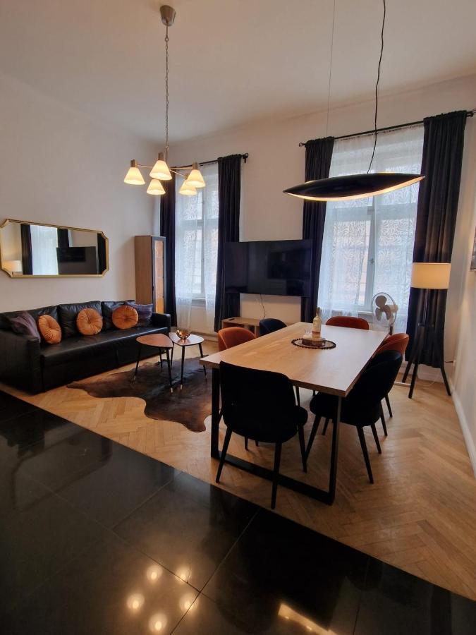 Golden Pearl - Main Square, 100 Sqm, 4 Rooms Kraków Exteriör bild