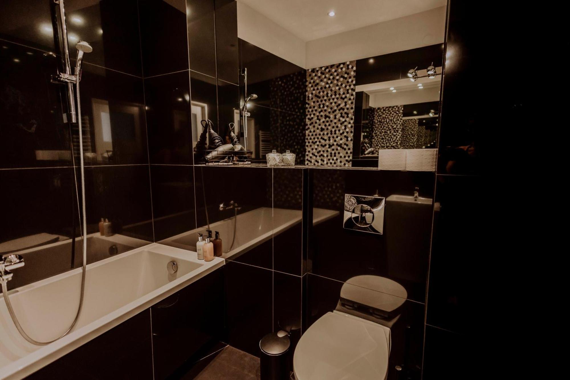 Golden Pearl - Main Square, 100 Sqm, 4 Rooms Kraków Exteriör bild