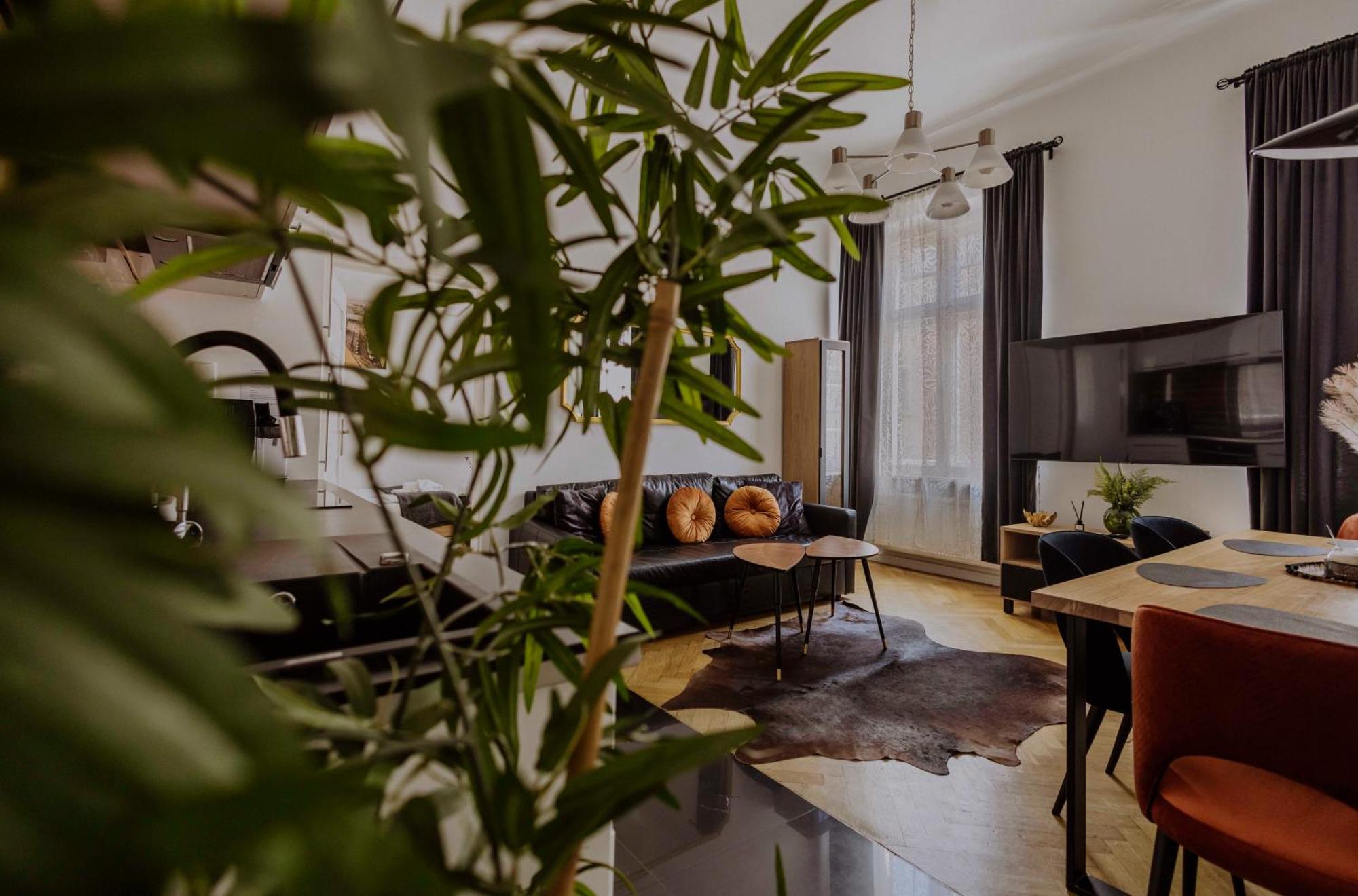 Golden Pearl - Main Square, 100 Sqm, 4 Rooms Kraków Exteriör bild