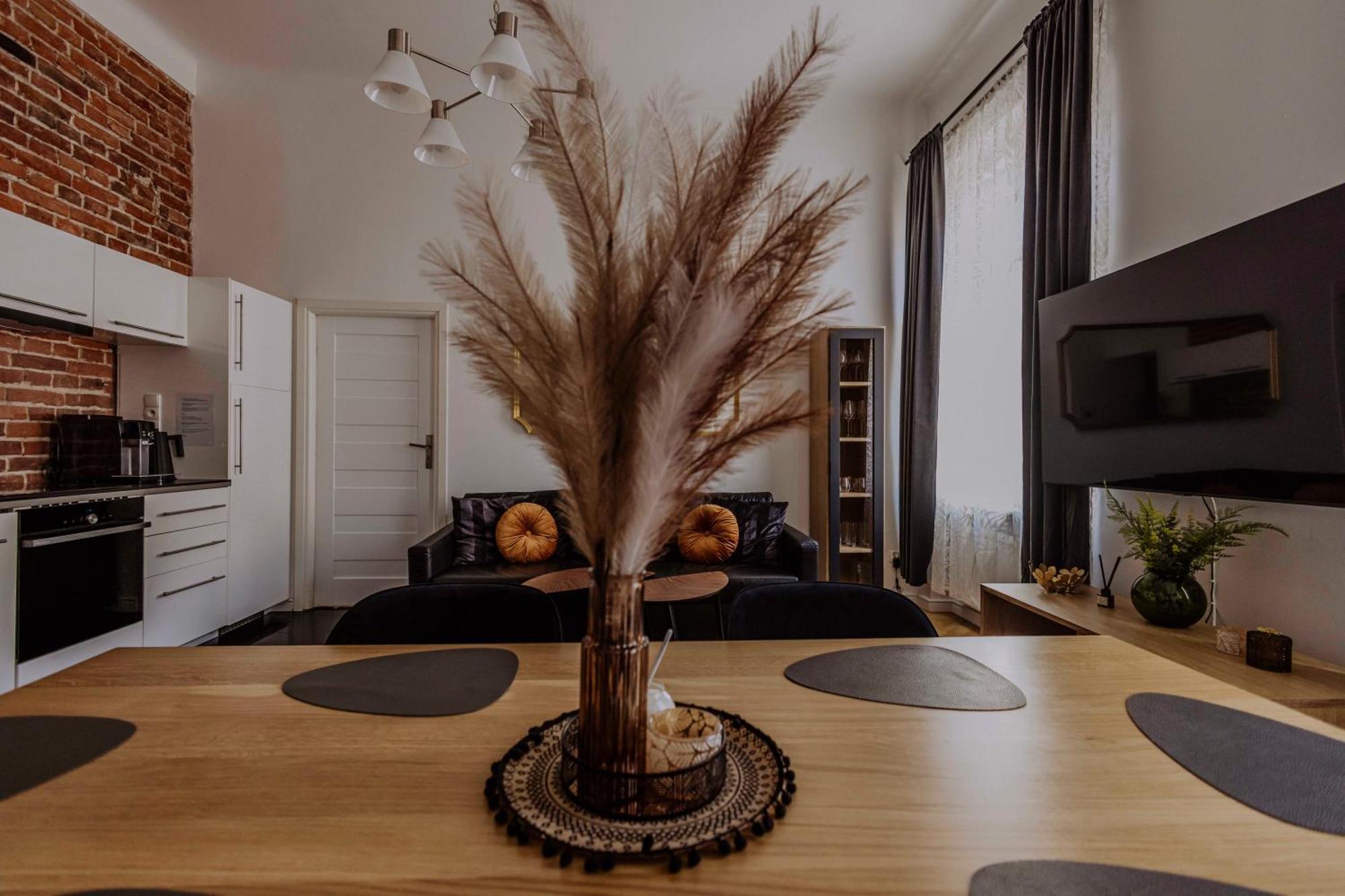 Golden Pearl - Main Square, 100 Sqm, 4 Rooms Kraków Exteriör bild